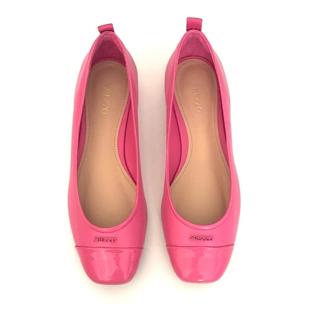 Women's Vibrant Pink Flats
